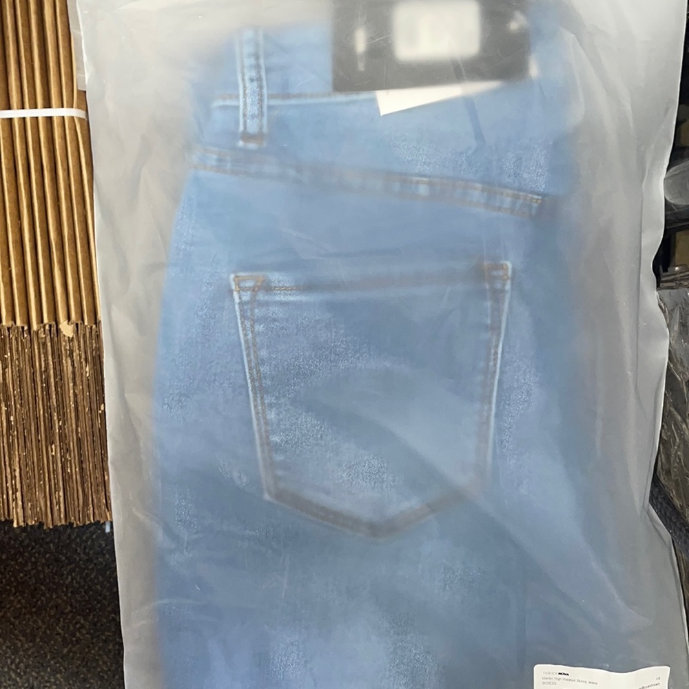 Womens Fashion Nova high waisted skinny jeans